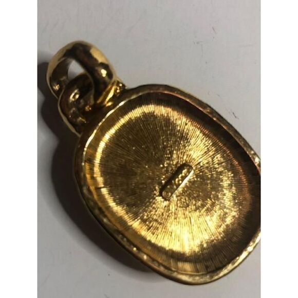 654 Monet hammered goldtone black stone pendant - Picture 3 of 3